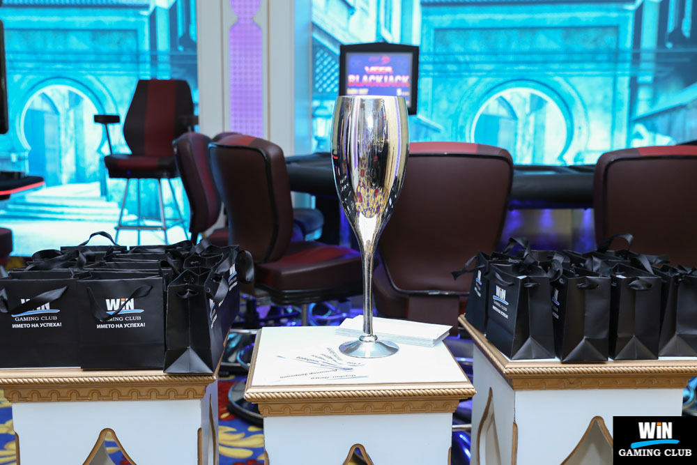 Купата в турнира по Blackjack в казино WinClub Кърджали